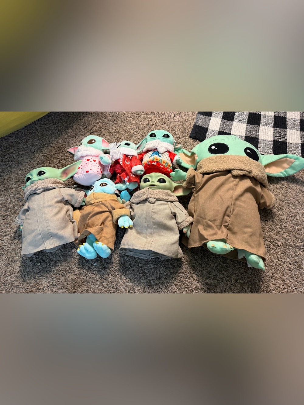 Baby Yoda/Grogu Plush Lot